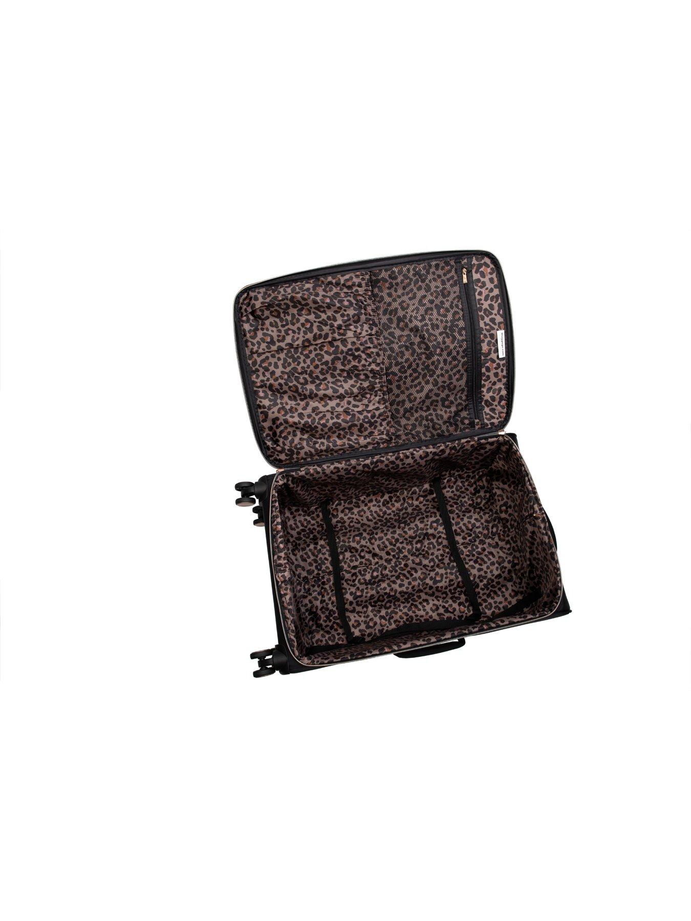 it-luggage-it-luggage-bewitching-black-medium-suitcasedetail