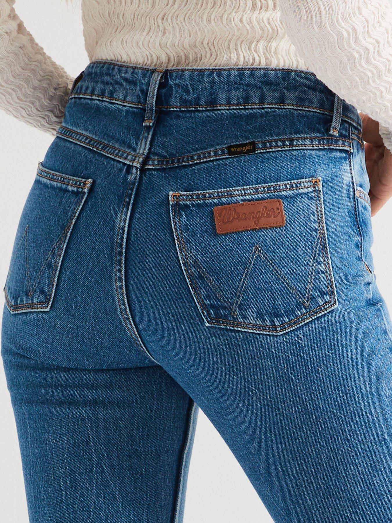 Image 4 of 4 of Wrangler Fierce Flare Jean-blue