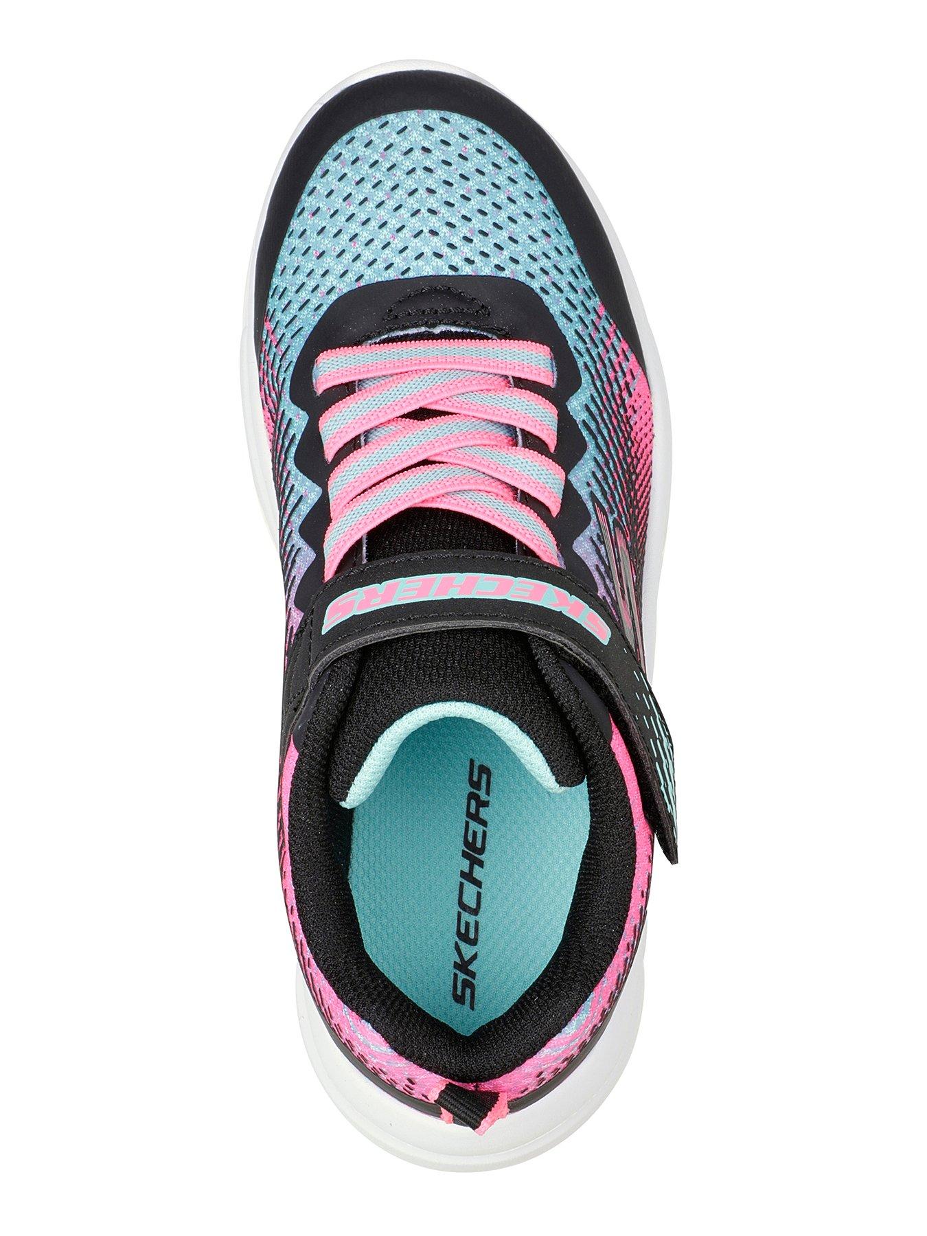 skechers-3d-multi-print-detail-flat-gore-strap-sneakeroutfit