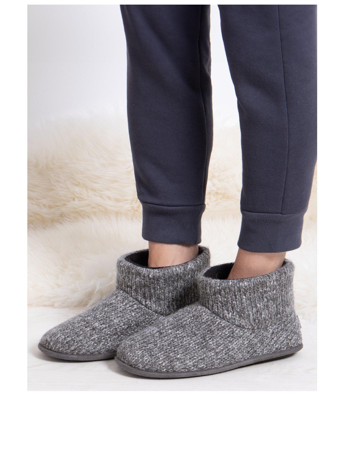 totes-totes-knitted-short-boot-slippersstillFront