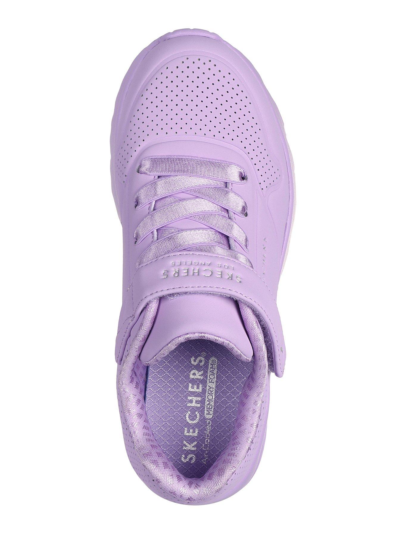 skechers-skechersgore-amp-strap-fashion-embossed-sneaker-multioutfit