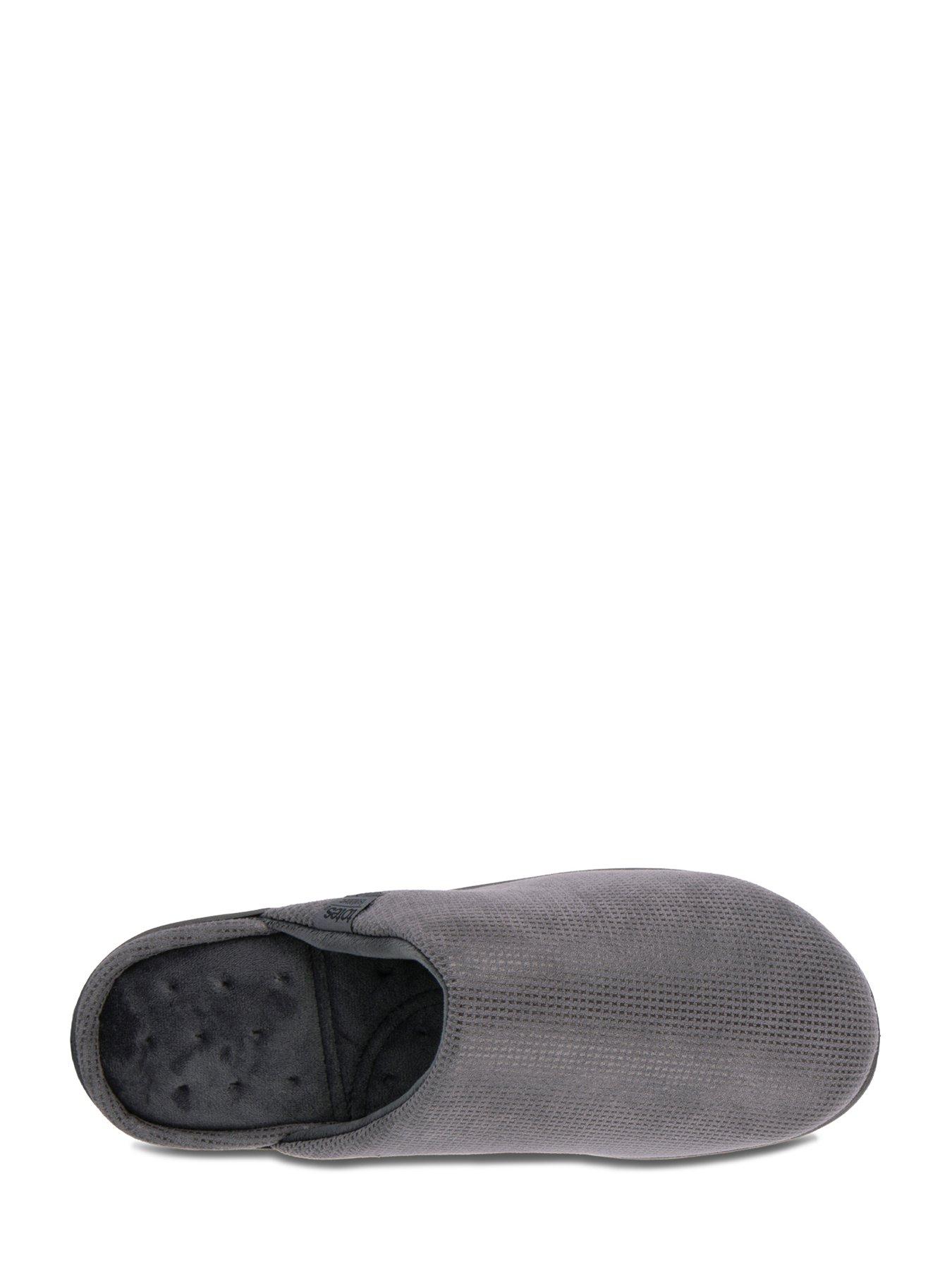 Image 3 of 5 of TOTES Totes Isotoner Square Patterned Mule Slipper