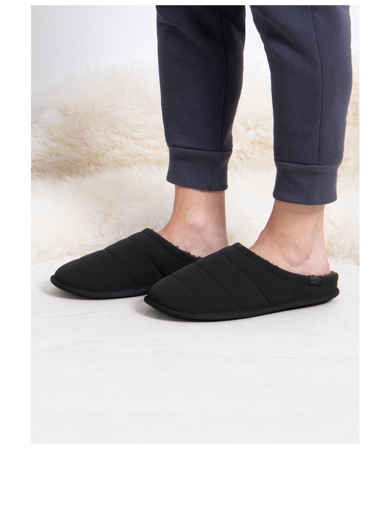 totes-isotoner-sport-quilted-mule-slipper-blackstillFront