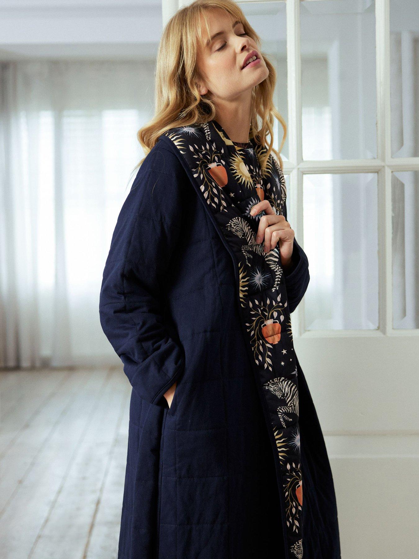 chelsea-peers-quilted-midi-robe-navydetail