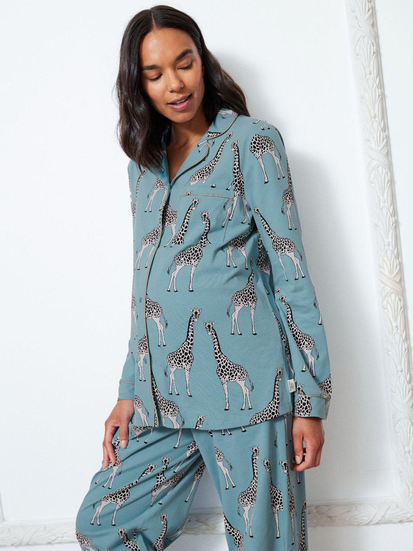 chelsea-peers-maternity-long-button-up-neck-blueoutfit