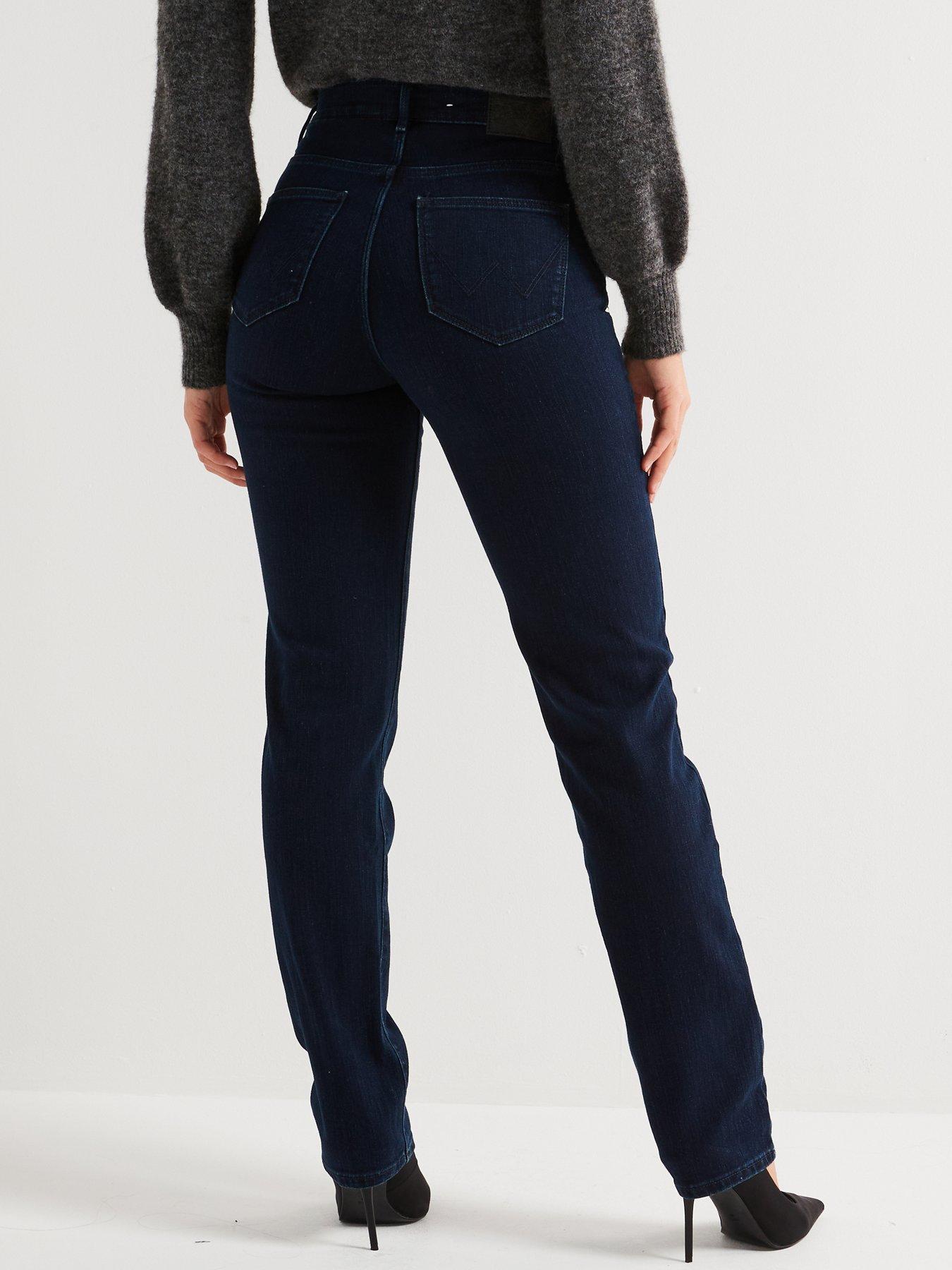 wrangler-straight-leg-jean-blackstillFront