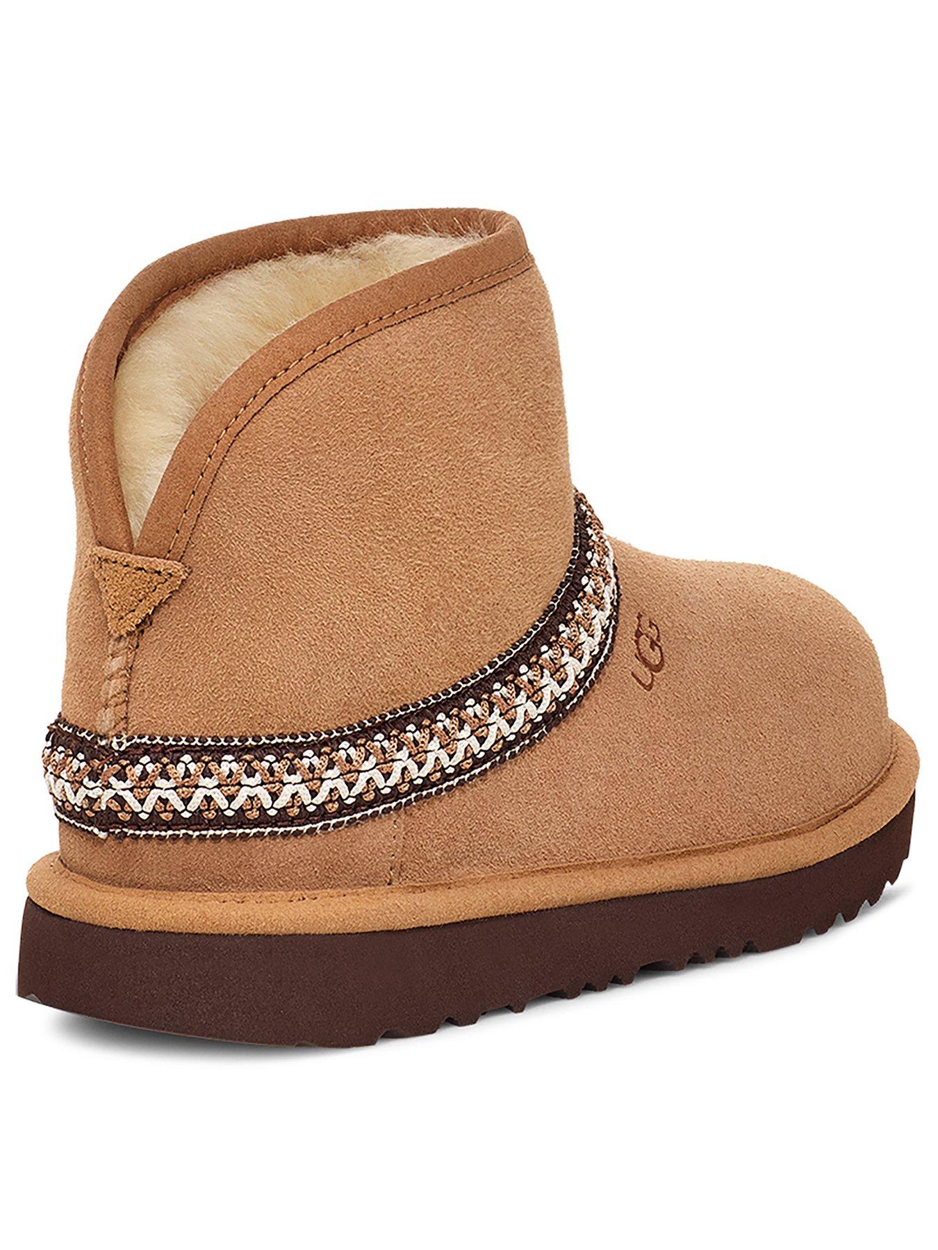 ugg-kids-classic-mini-crescentback