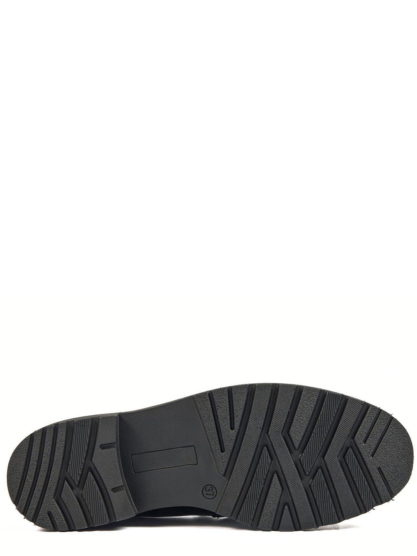 pod-pod-tate-wide-fit-black-patent-loaferdetail