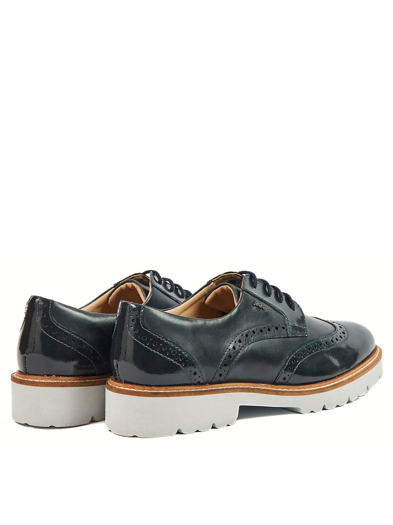 pod-kortney-navy-patent-brogueback