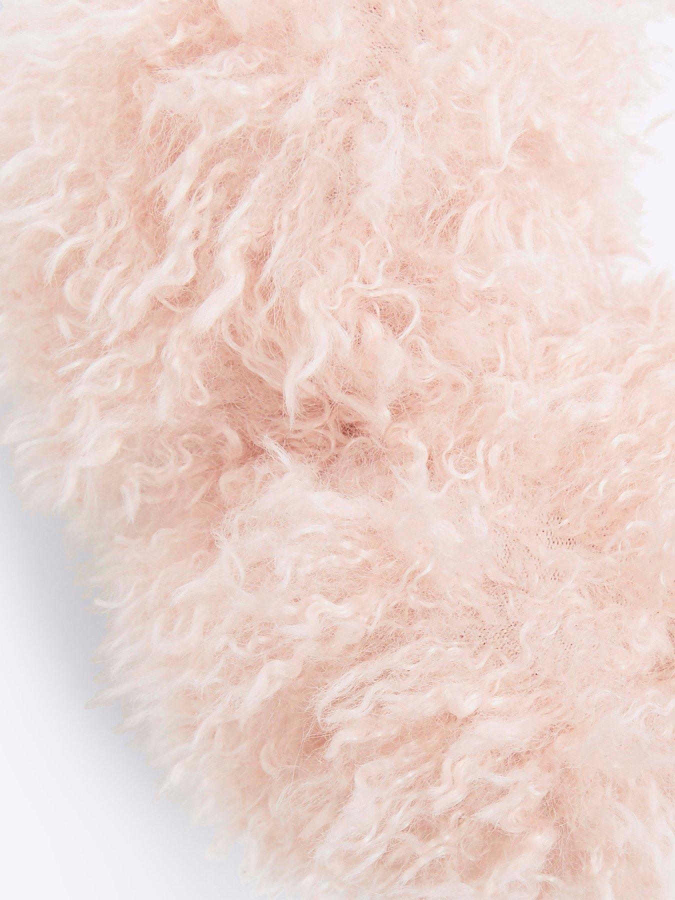 river-island-girls-faux-fur-ear-muff-pinkoutfit