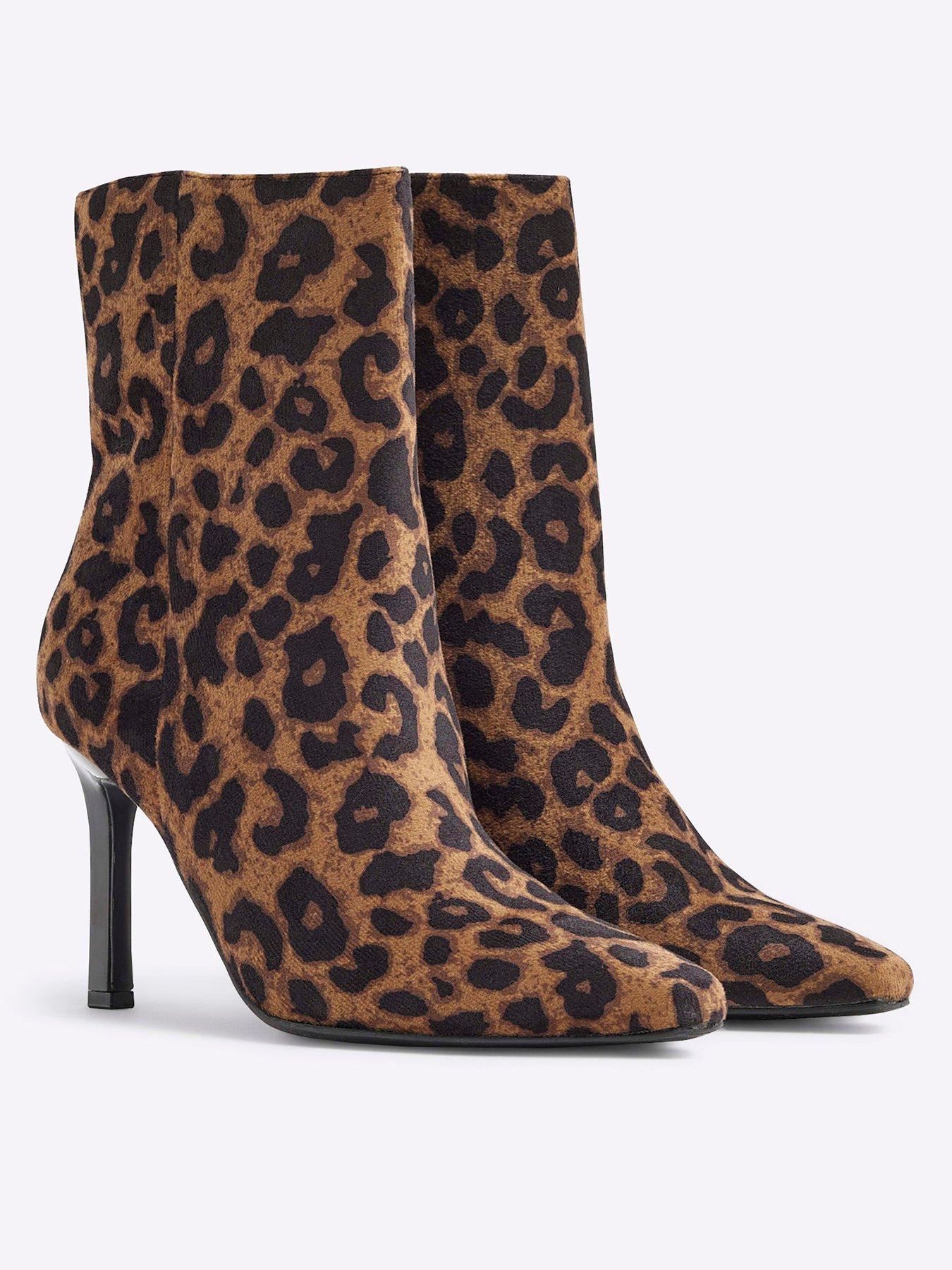 river-island-heeled-ankle-boot-dark-beigeoutfit