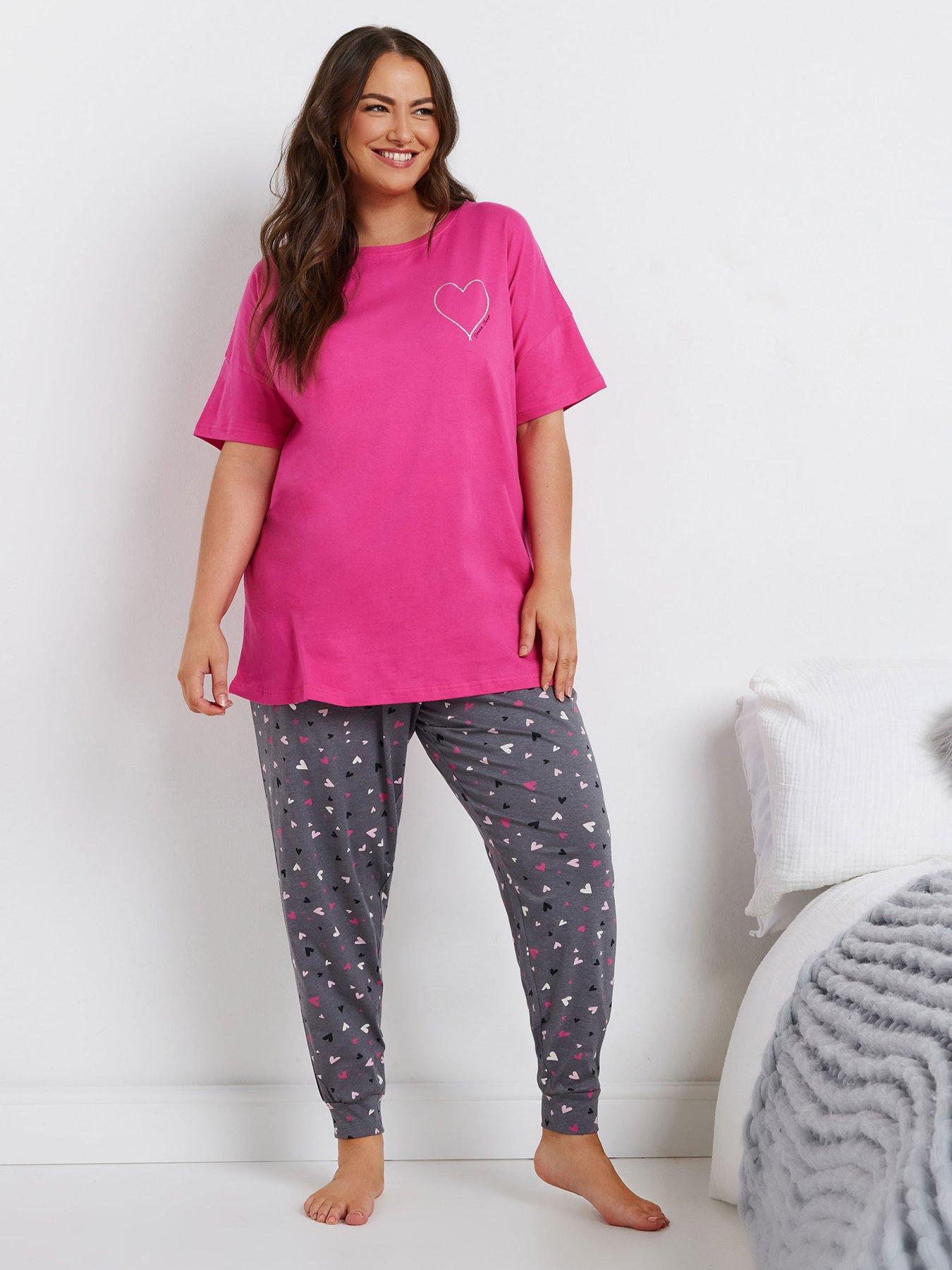 yours-curve-embroidered-heart-sleeptee-topback