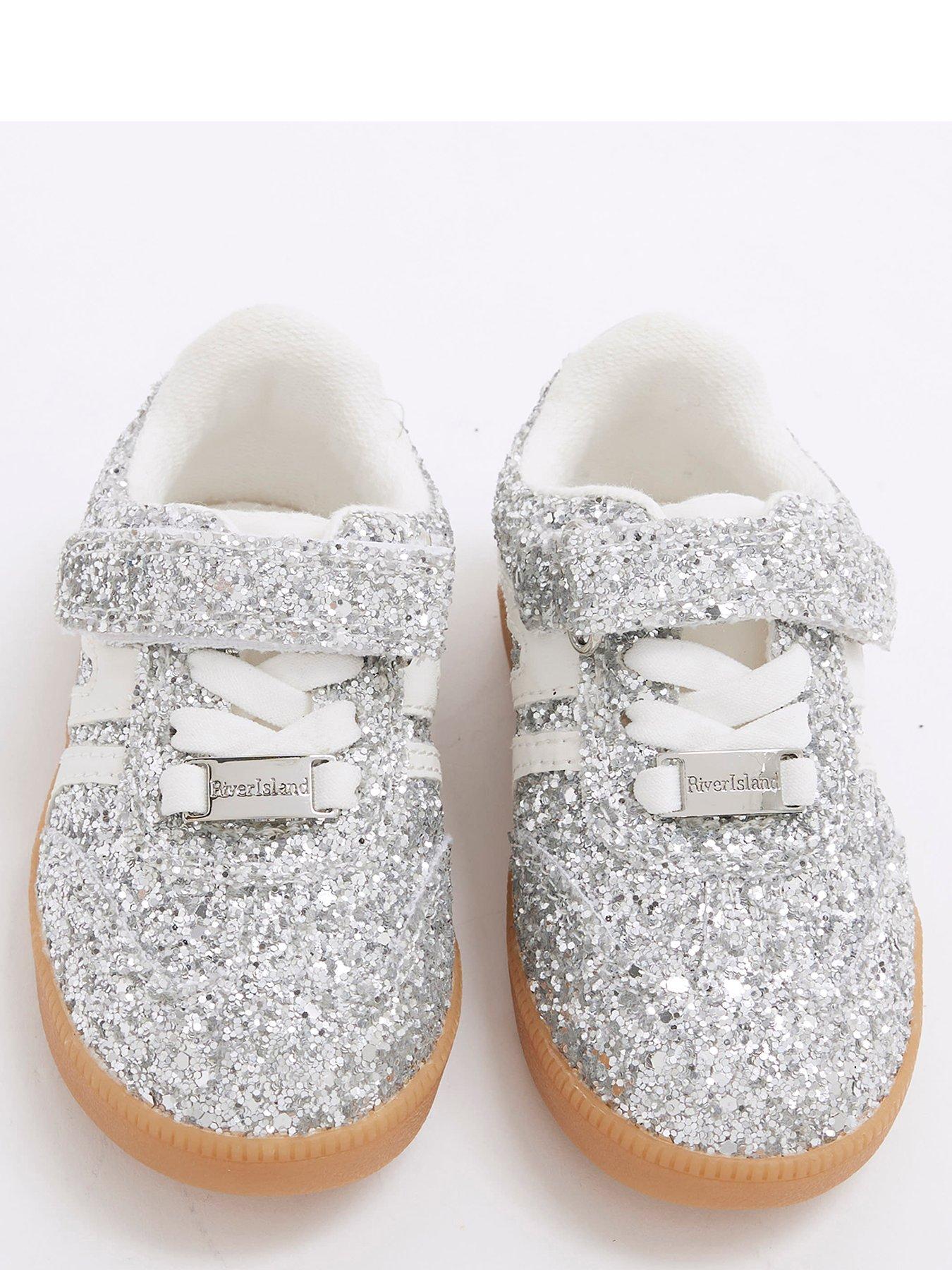 river-island-mini-mini-girls-glitter-velcro-trainers-silveroutfit