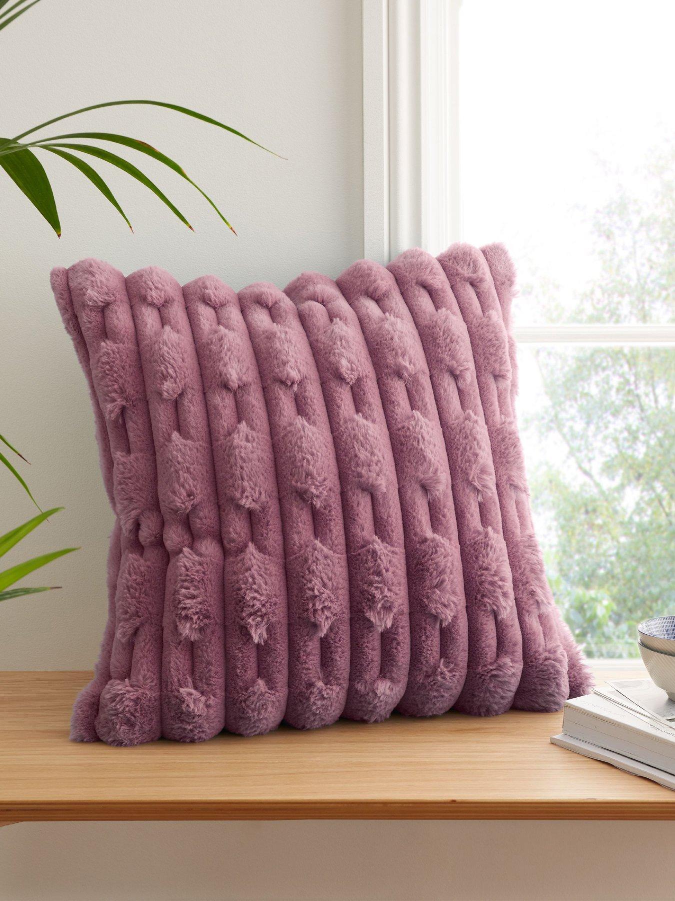 Bianca Carved Faux Fur Cushion- Pink