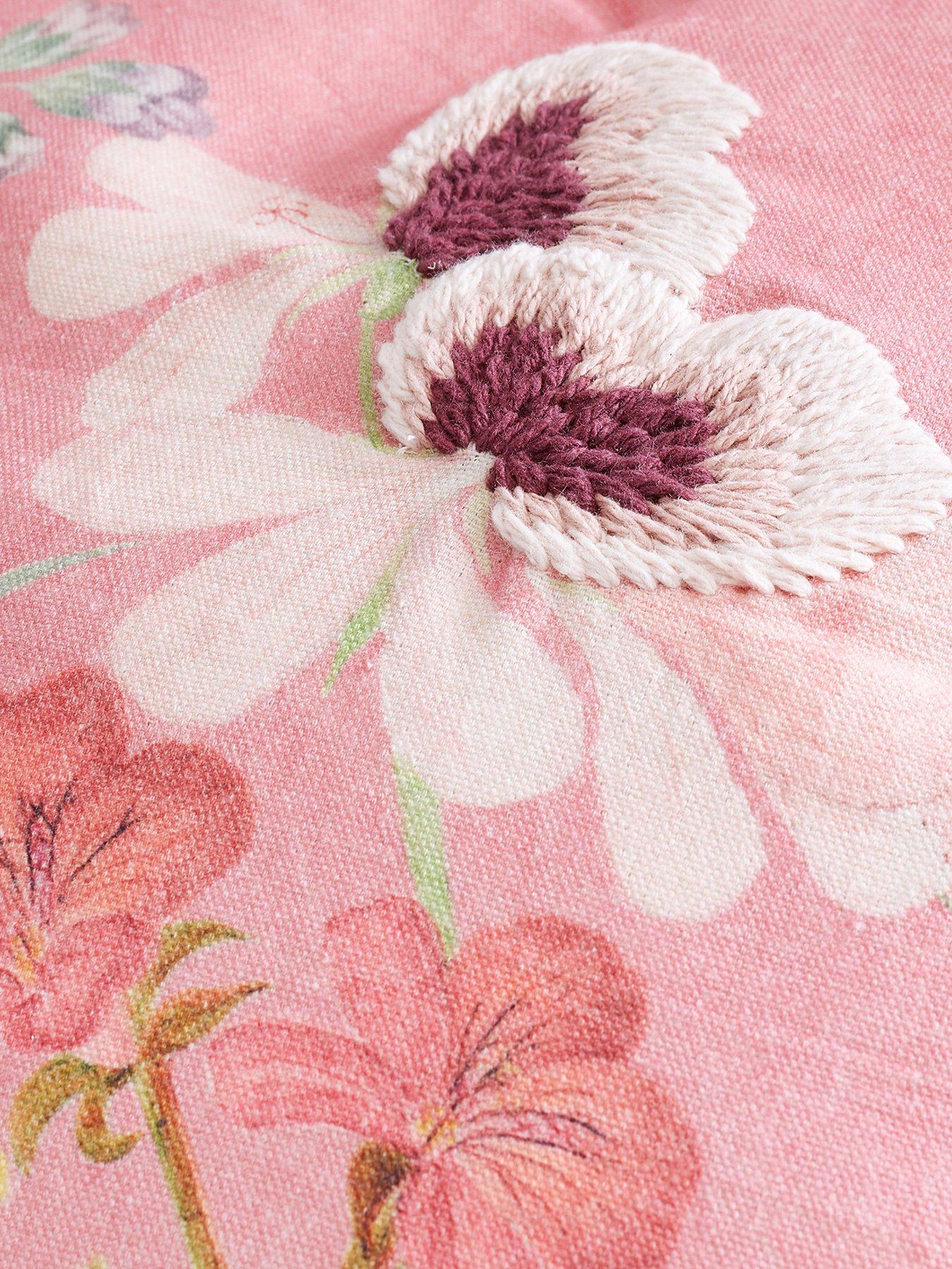 rhs-cottage-meadow-cushion--pinkoutfit