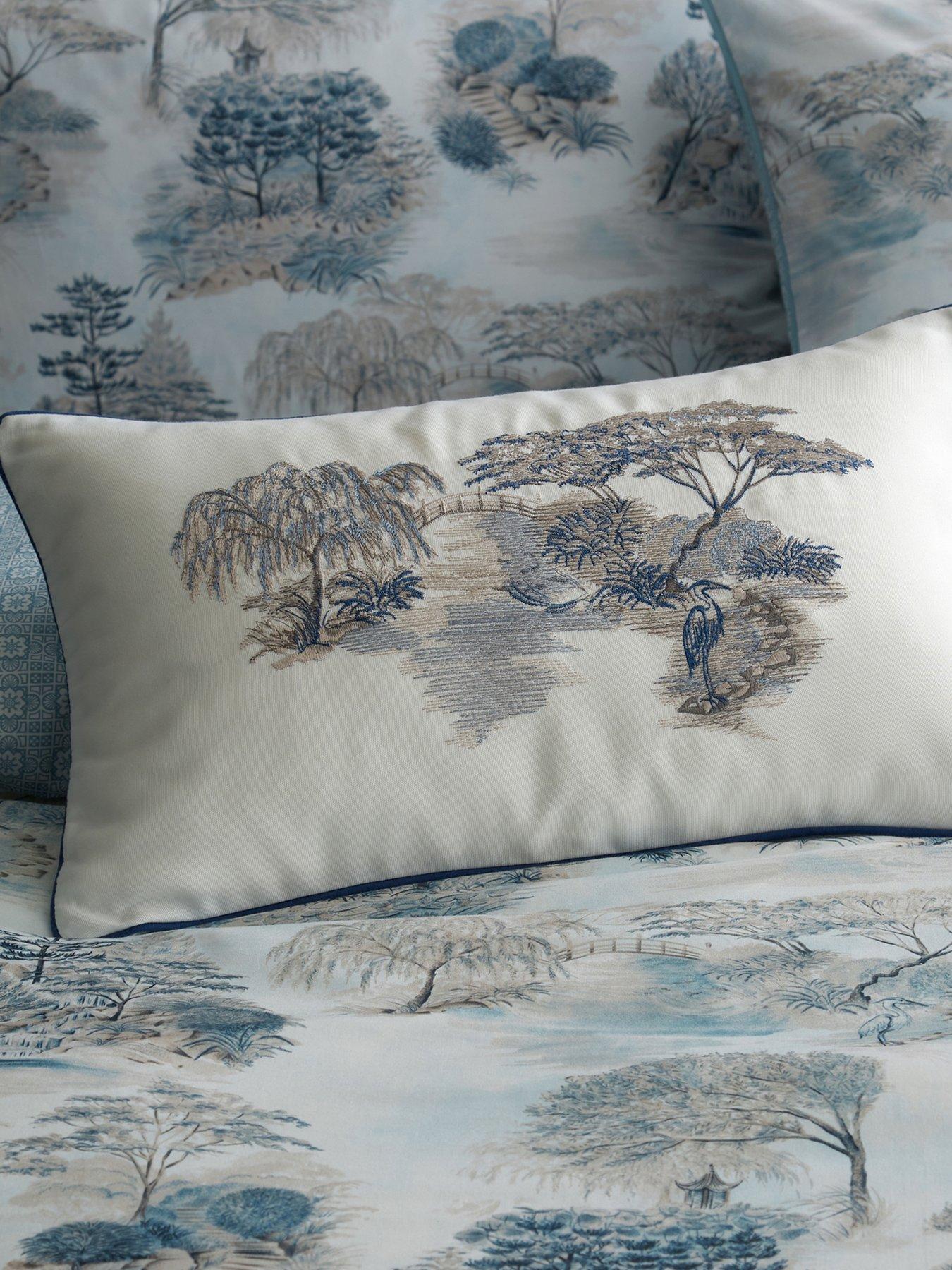 rhs-japanese-garden-cushion--white