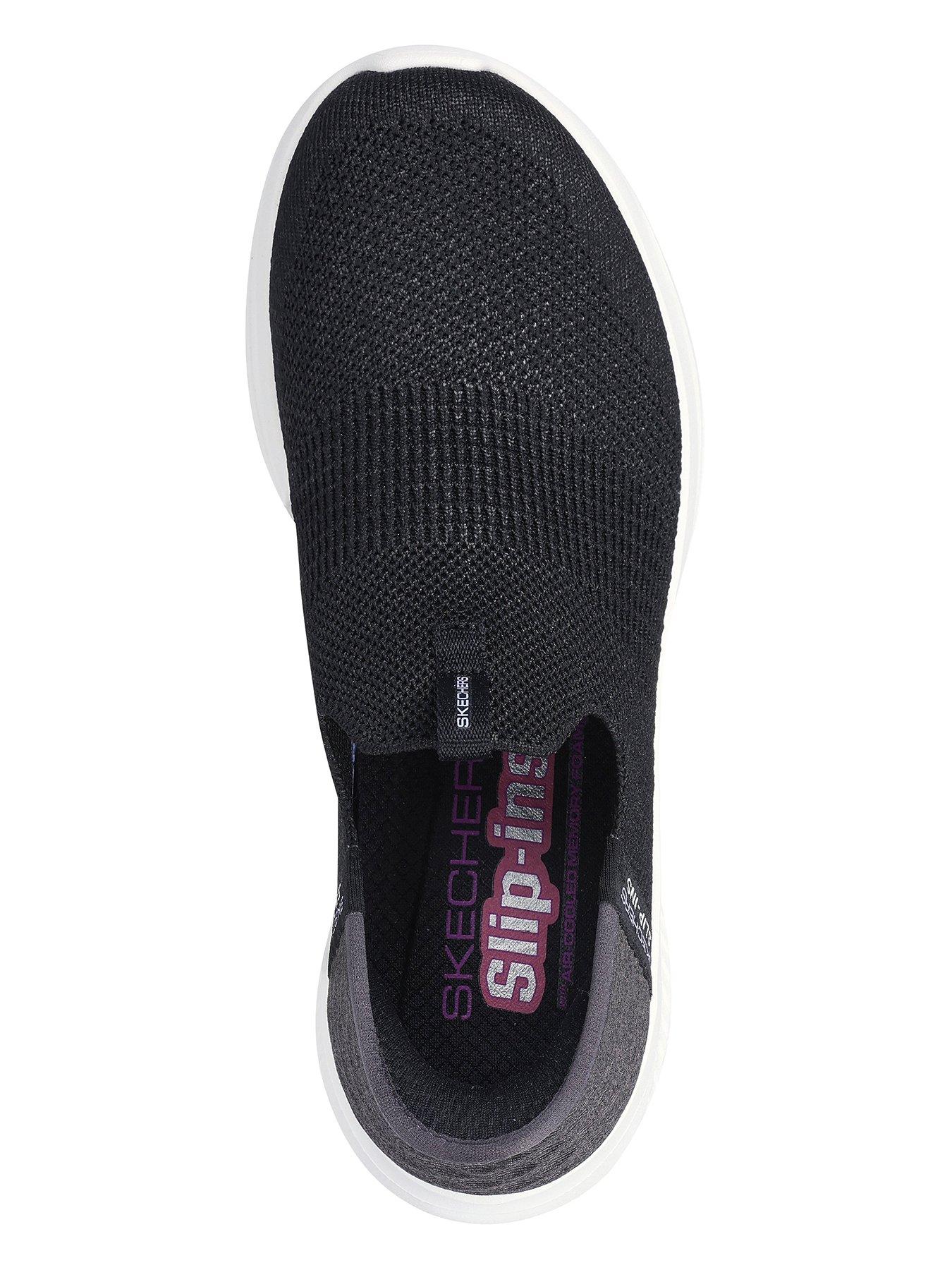 skechers-wide-fit-ultra-flex-30-trainer-blackoutfit