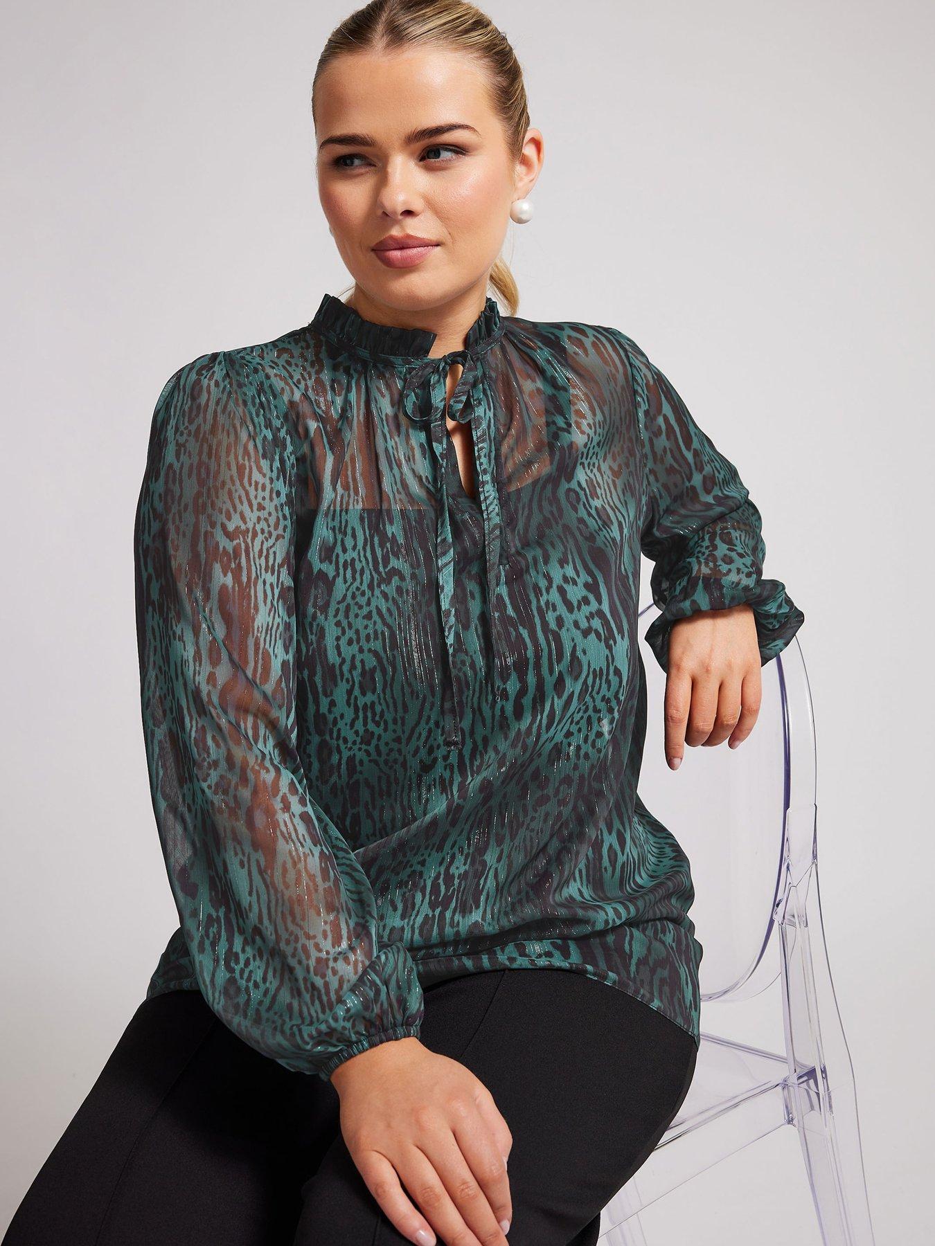 yours-curve-floral-ruffle-collar-blouse