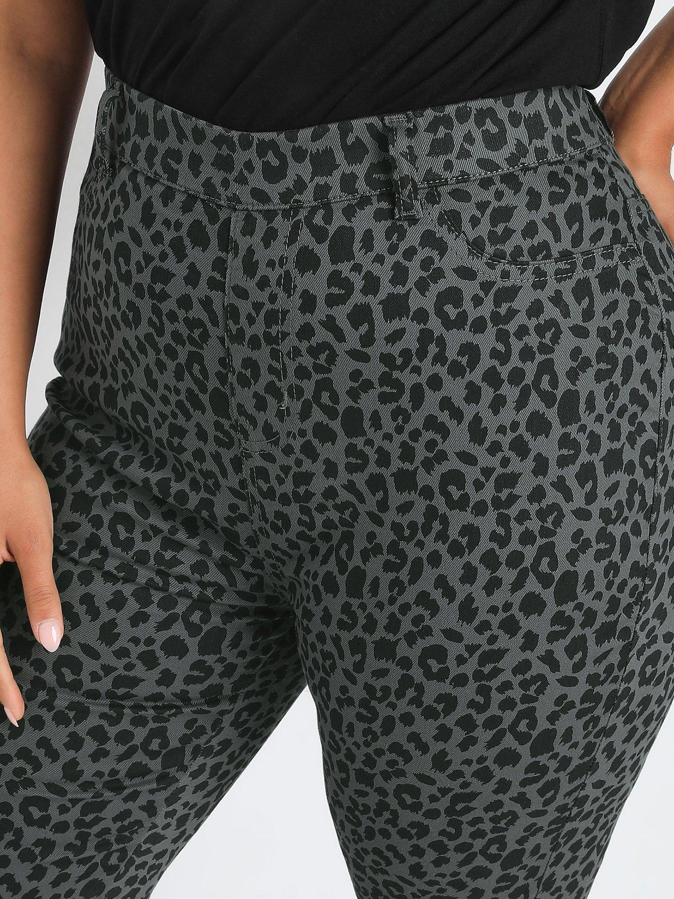 yours-curve-leopard-print-jegging-greyoutfit