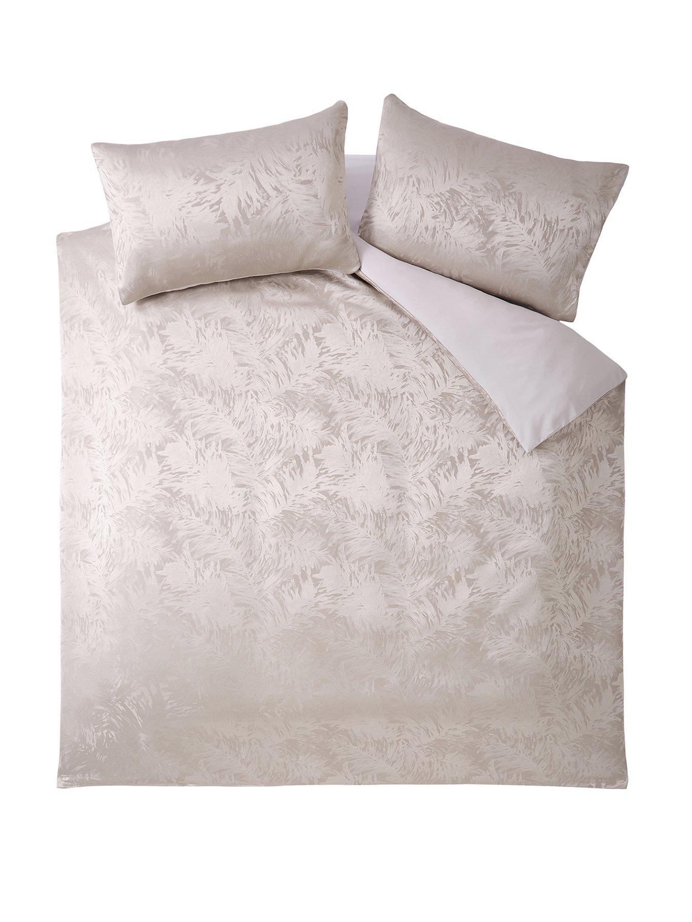 Image 2 of 5 of The Very Collection Luxe Palm Leaf Jacquard Duvet Cover Set