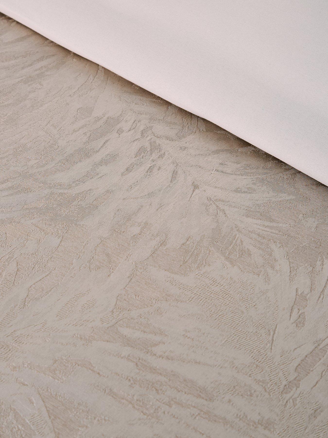 Image 4 of 5 of The Very Collection Luxe Palm Leaf Jacquard Duvet Cover Set