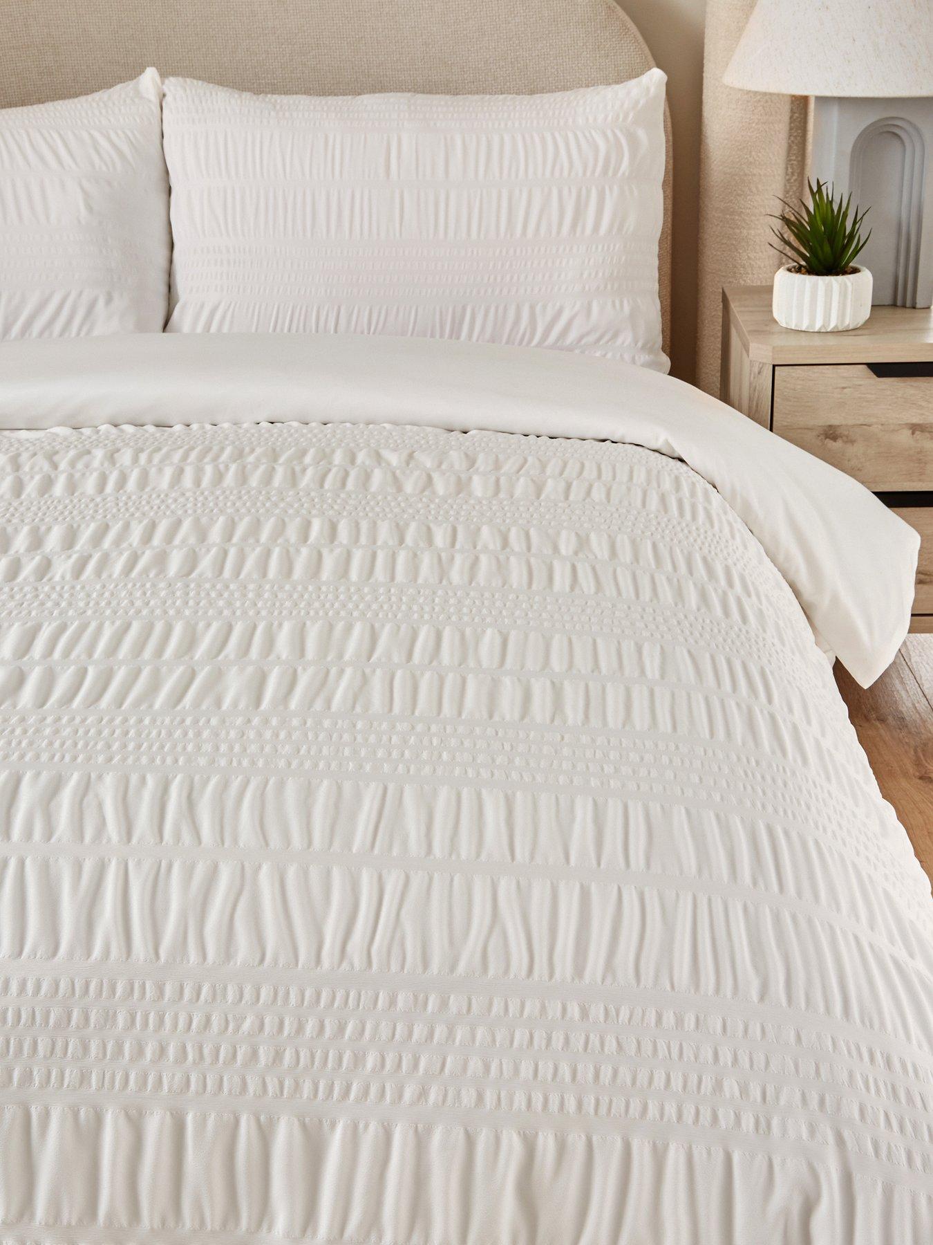Image 3 of 5 of The Very Collection Athena Super Soft Seersucker Duvet Cover Set