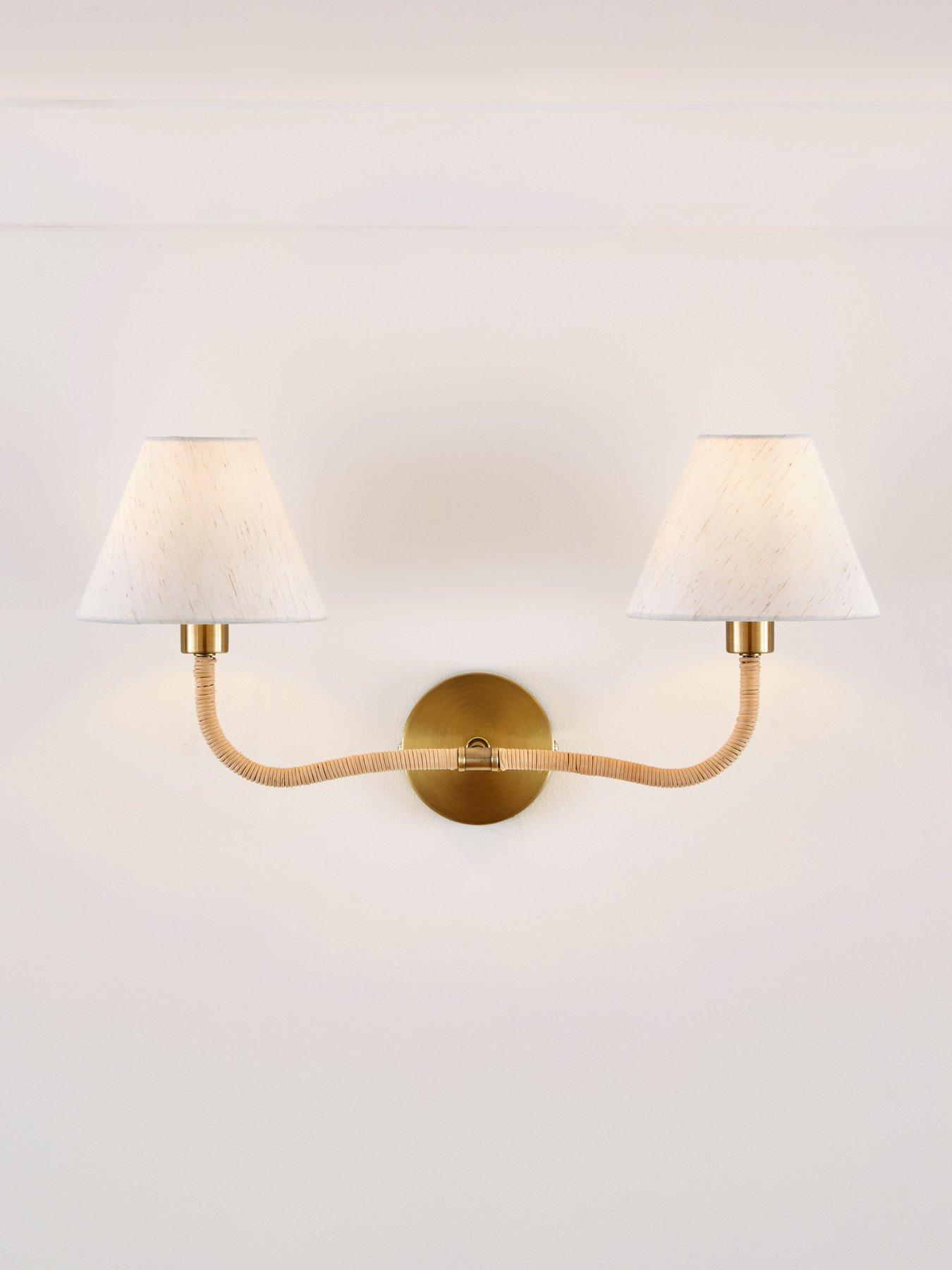 the-very-collection-2-arm-wall-light