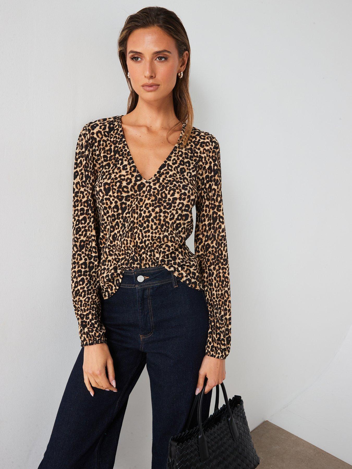 mango-leopard-print-v-neck-top-multi