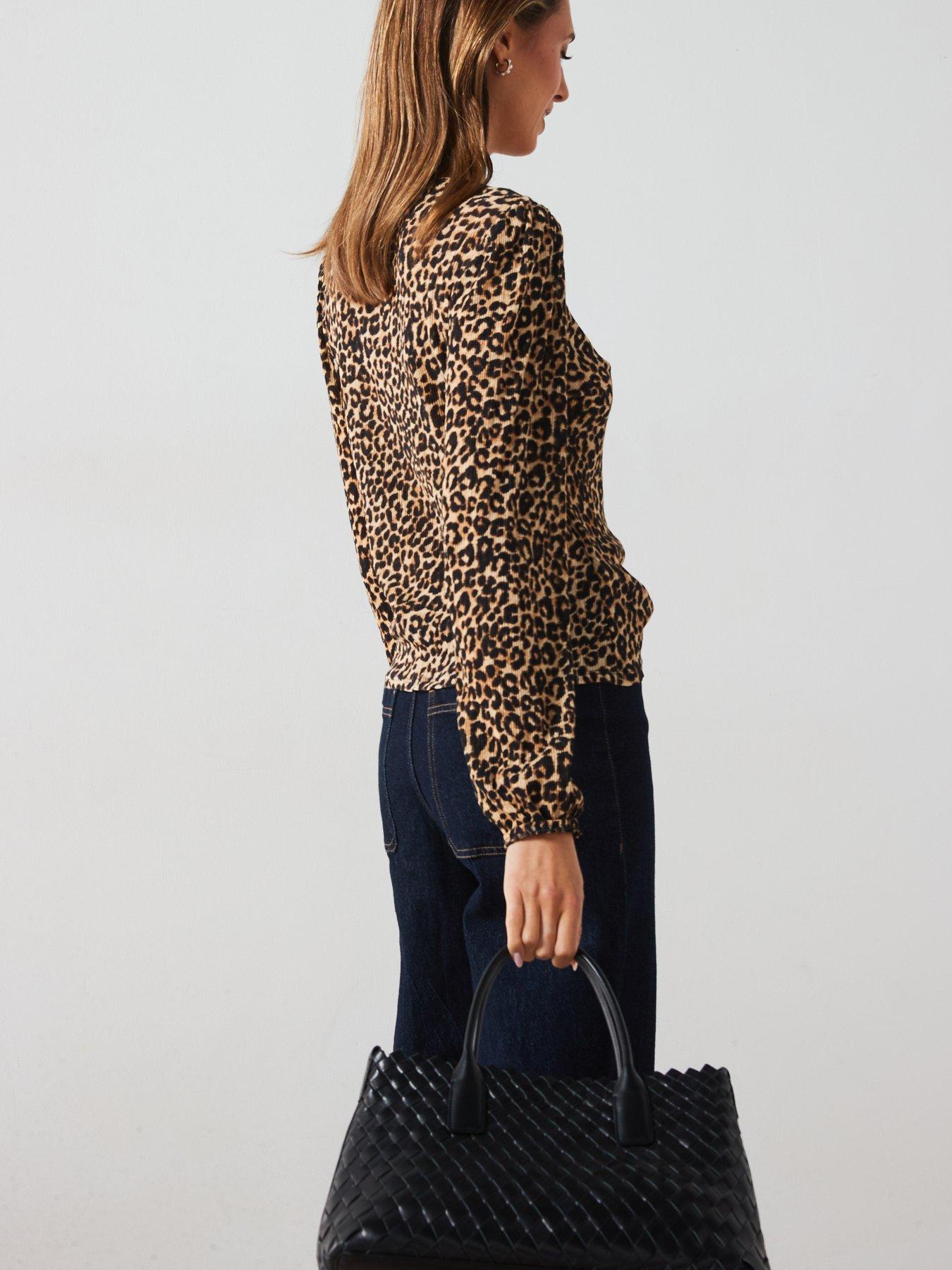 mango-leopard-print-v-neck-top-multistillFront