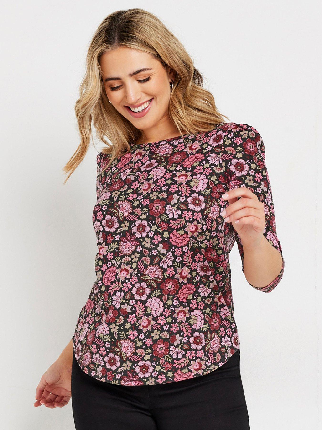 mco-floral-34-sleeve-top