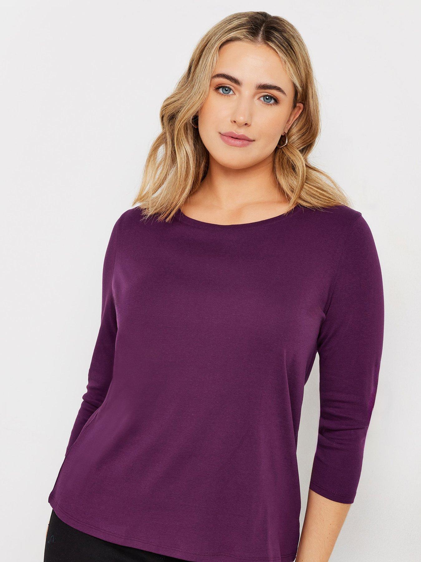 mco-34-sleeve-crew-neck-t-shirtoutfit