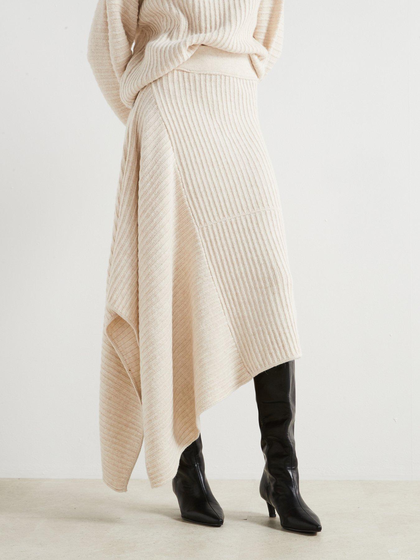 mango-asymmetrical-knitted-skirt-co-ord