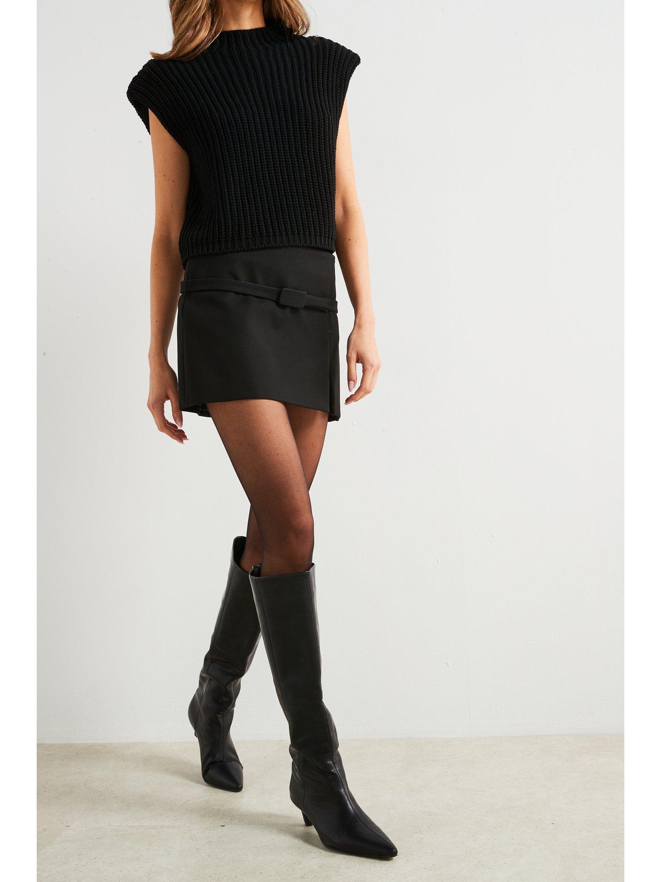 mango-belted-mini-skirt-with-slit-blackdetail