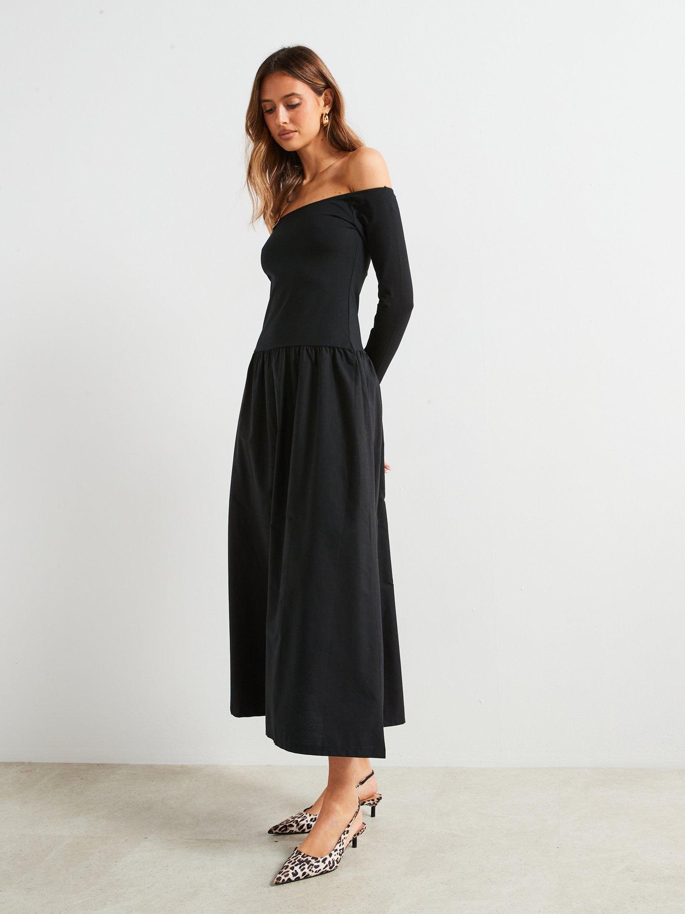 mango-flared-dress-with-ruffled-hem-blackdetail