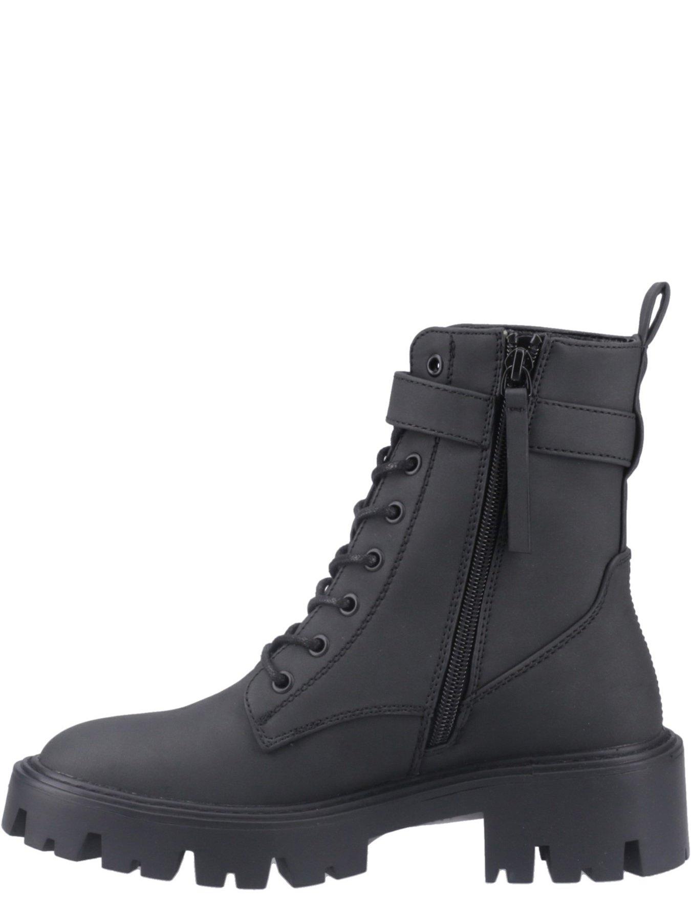 only-betty-pu-lace-up-boot-blackoutfit