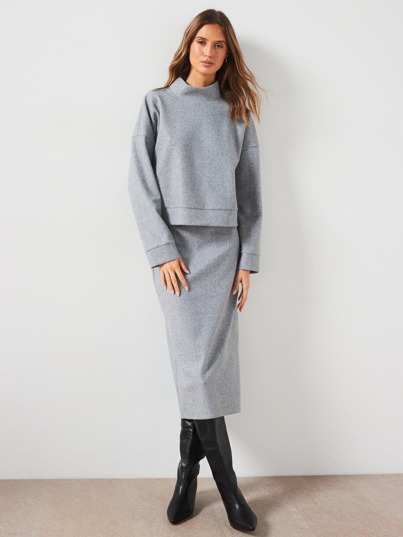 mango-co-ord-plush-skirt-greyback