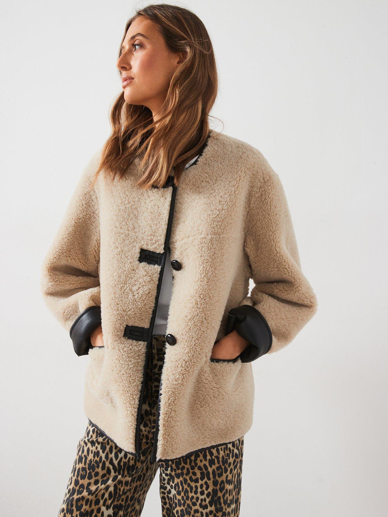Mango Fur-Effect Coat With Appliques - Beige