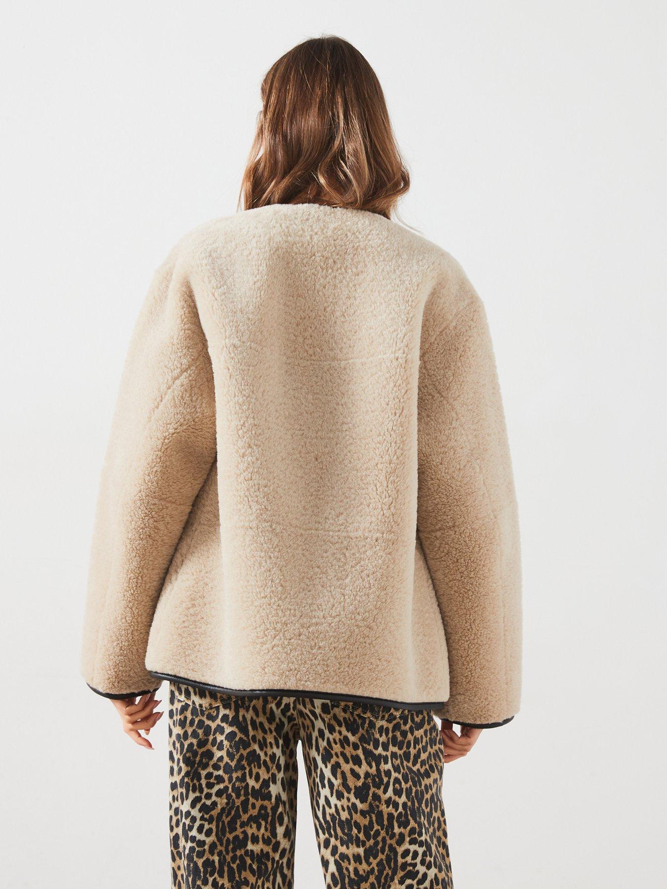 mango-fur-effect-coat-with-appliques-beigestillFront