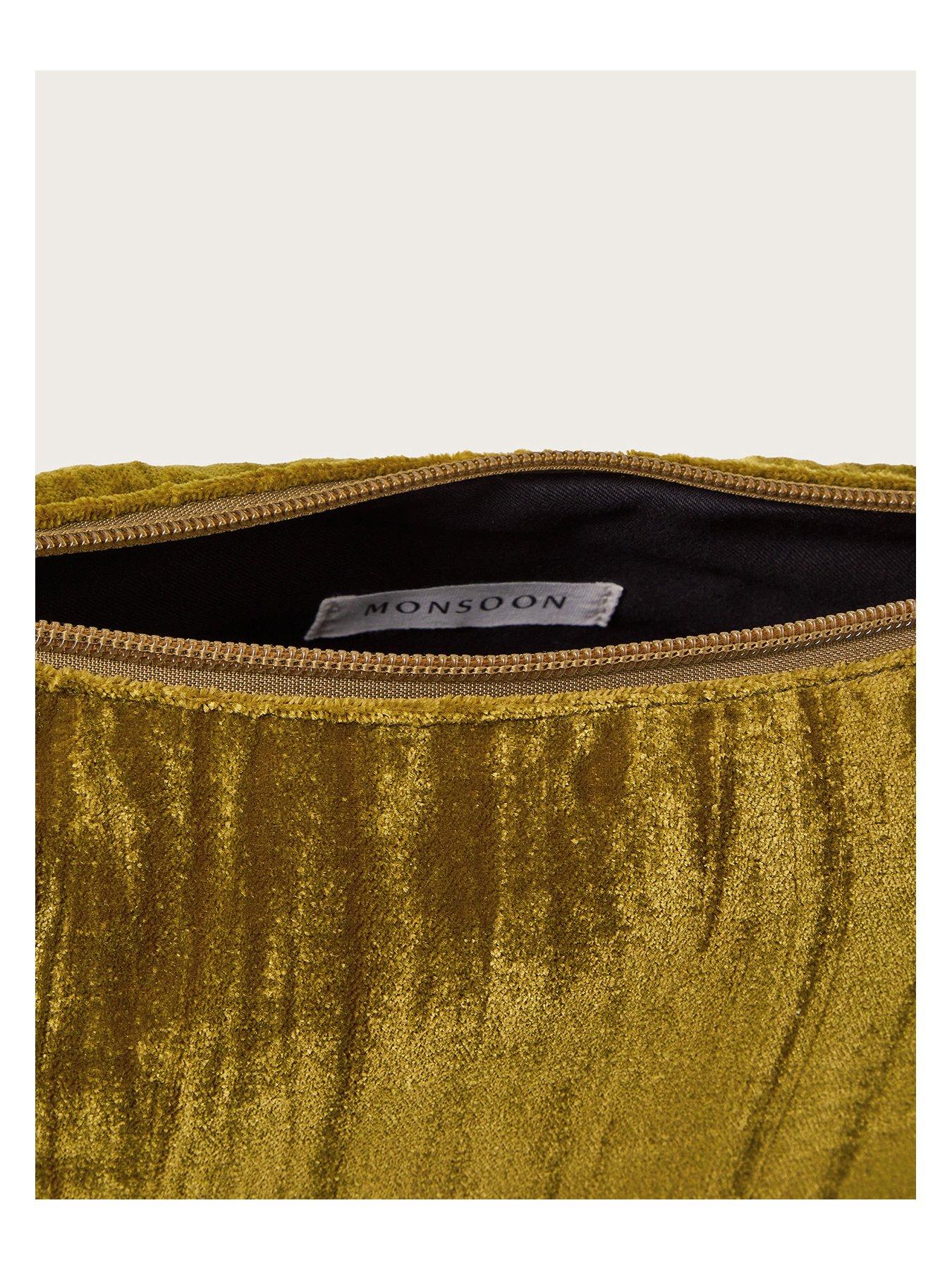 monsoon-val-crushed-velvet-bag-oliveoutfit