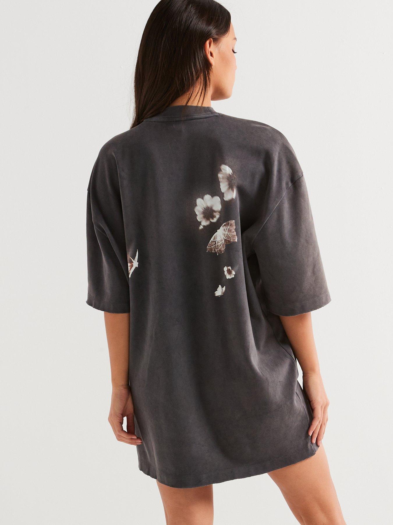 hugo-nophie-logo-back-t-shirt-dress-blackstillFront