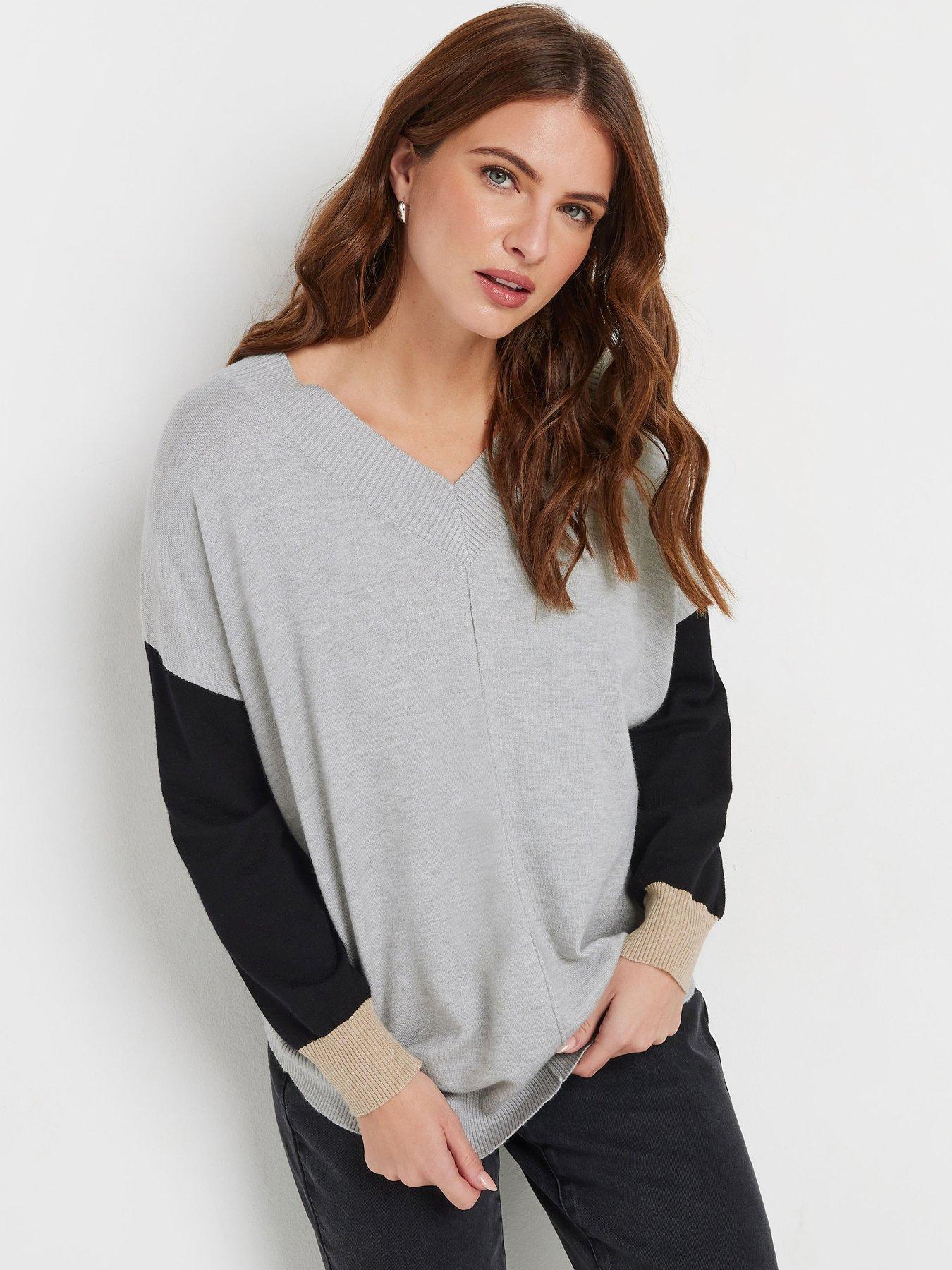 mco-colourblock-v-neck-jumper-grey