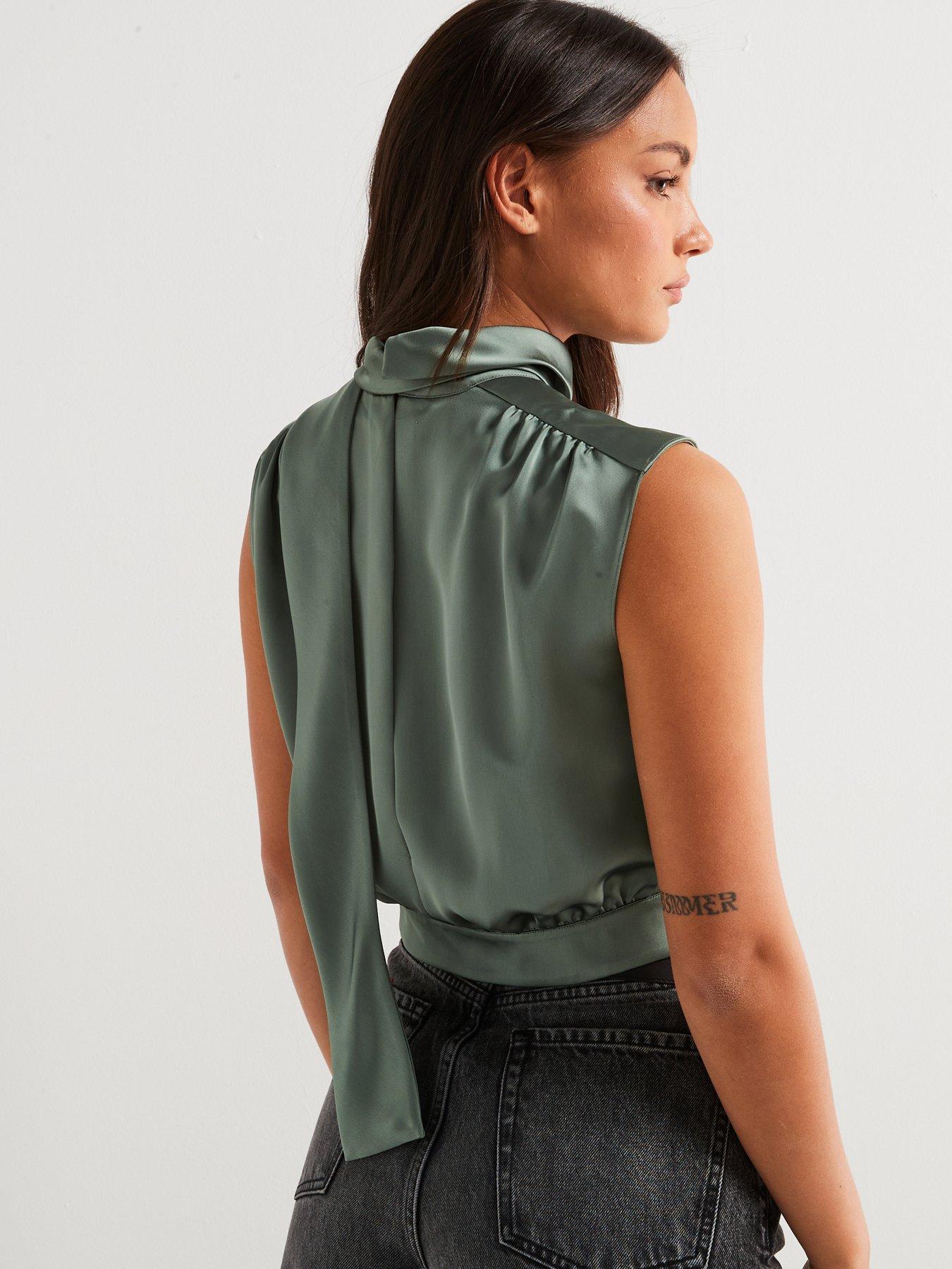 hugo-canile-tie-open-back-top-greenstillFront