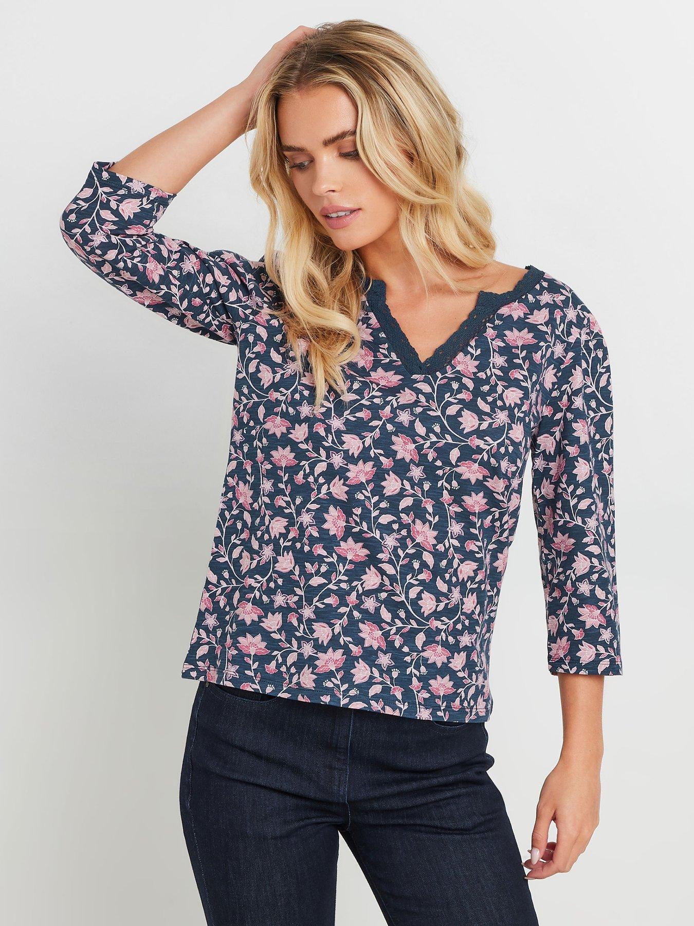 mco-petite-lace-trim-top