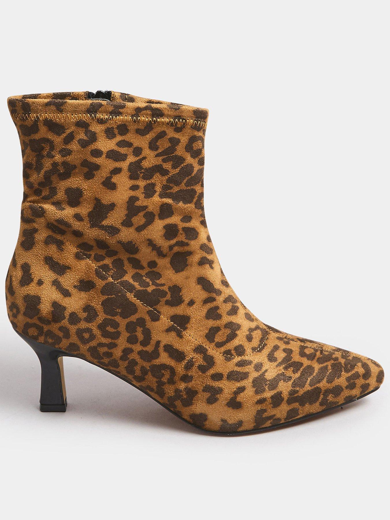 yours-extra-wide-fit-pointed-toe-heeled-ankle-boots-brownfront