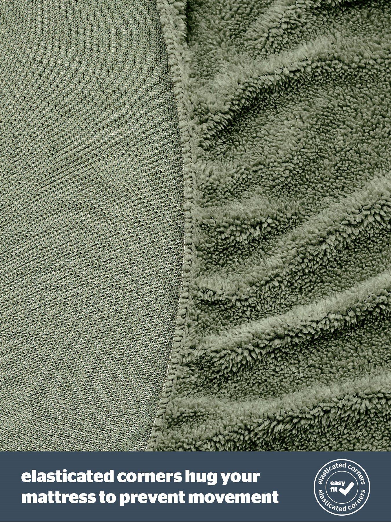 silentnight-teddy-fleece-fitted-sheet-sage-kingdetail