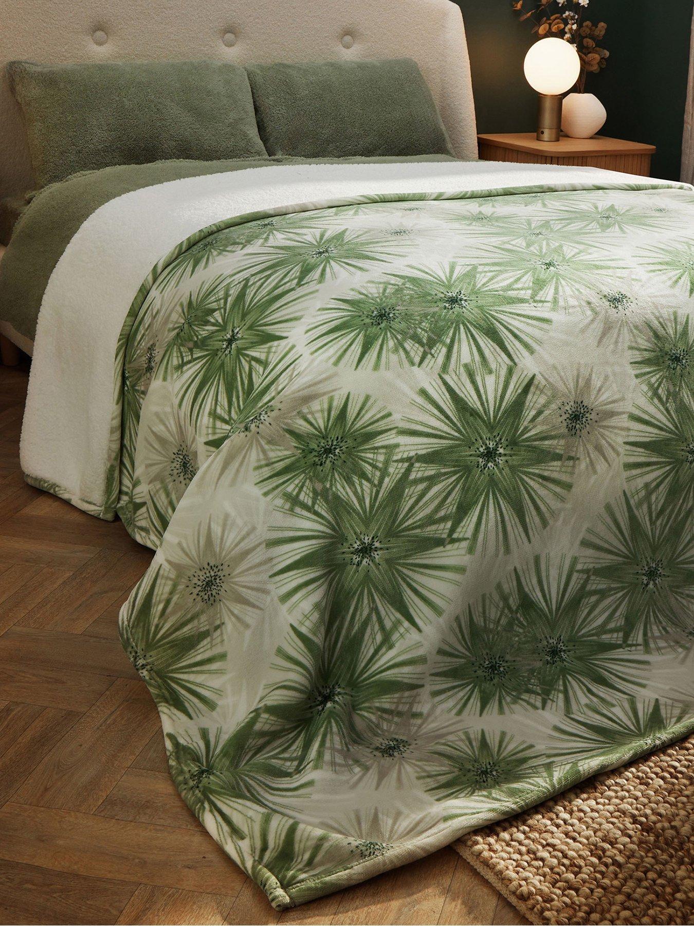 Image 1 of 7 of Silentnight Snugsie Family Blanket - Winter Lux Print