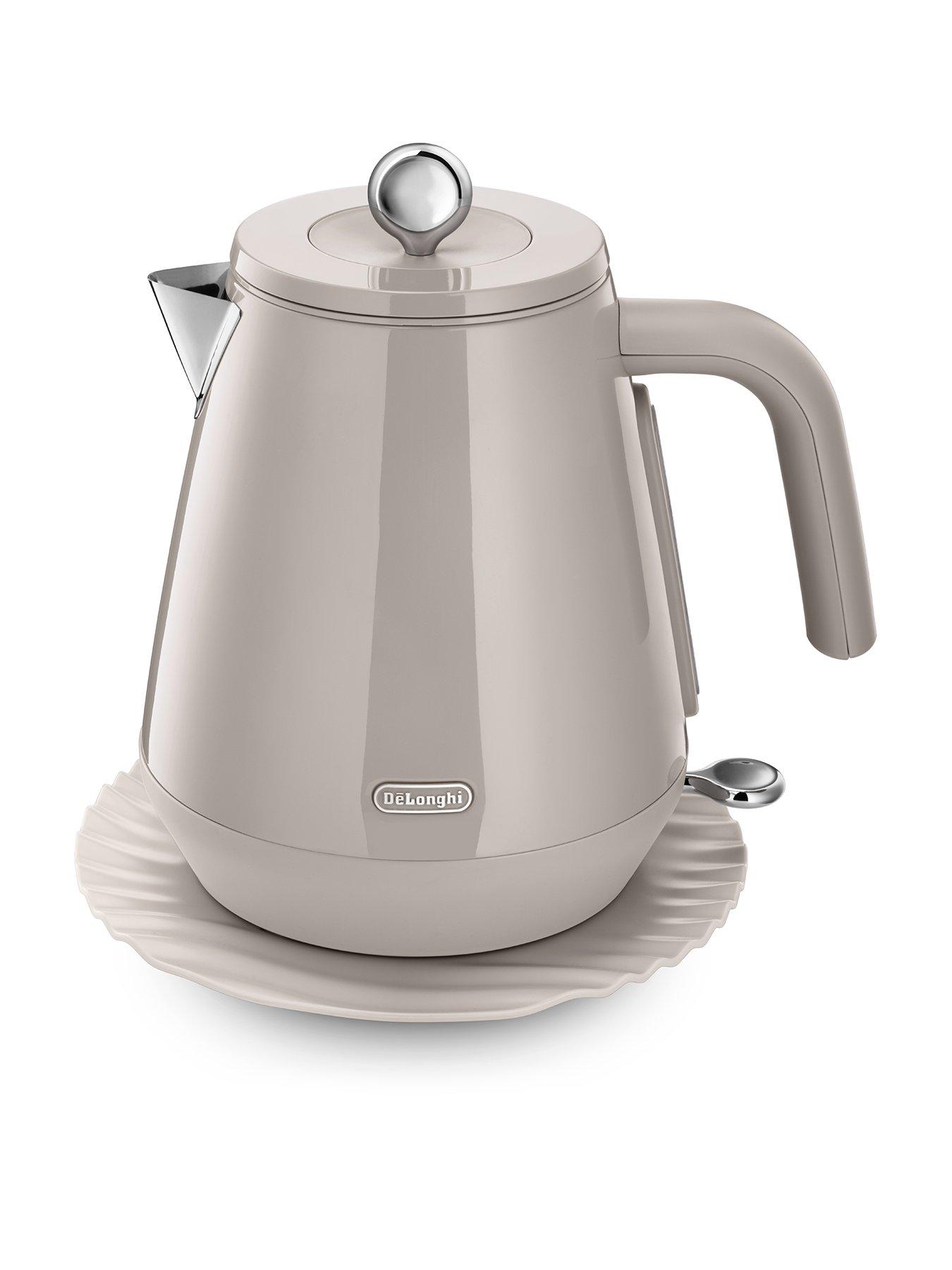 delonghi-eclettica-kettle-beige