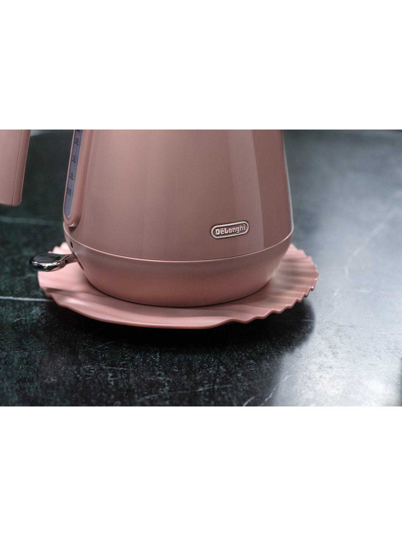 Image 5 of 8 of DeLonghi Eclettica Kettle - Pink