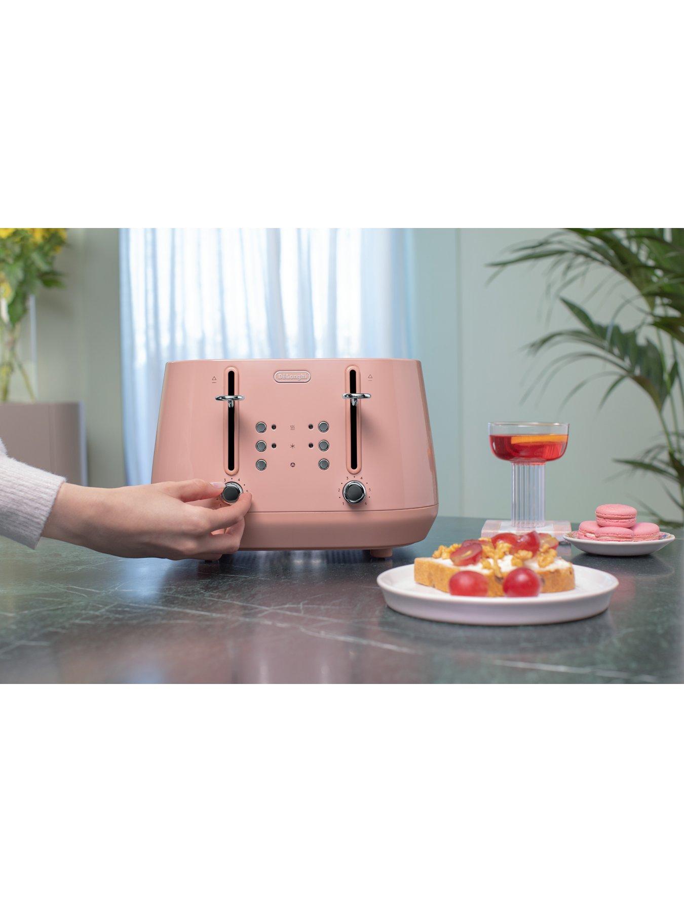 Image 5 of 8 of DeLonghi Eclettica 4-Slice&nbsp;Toaster - Pink