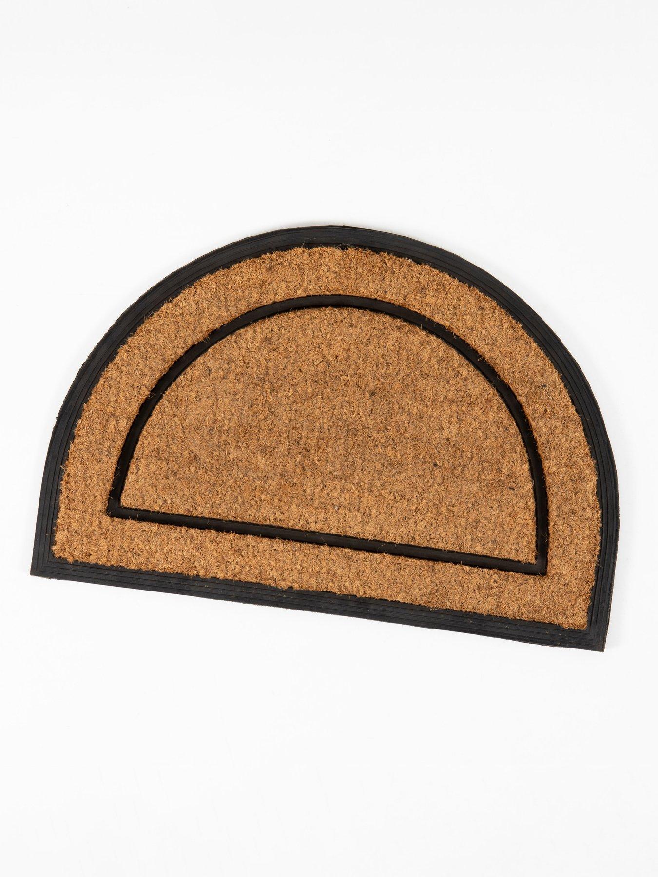 esselle-chadderton-border-natural-rubber-coir-brush-40x60cm-half-matback